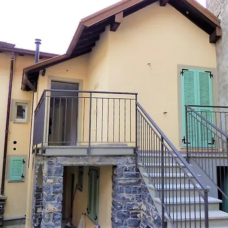 Casa Masnate-Rooftop Lake Como View Apartment