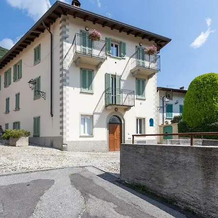 Lenno, Exceptionnel Toit Terrasse